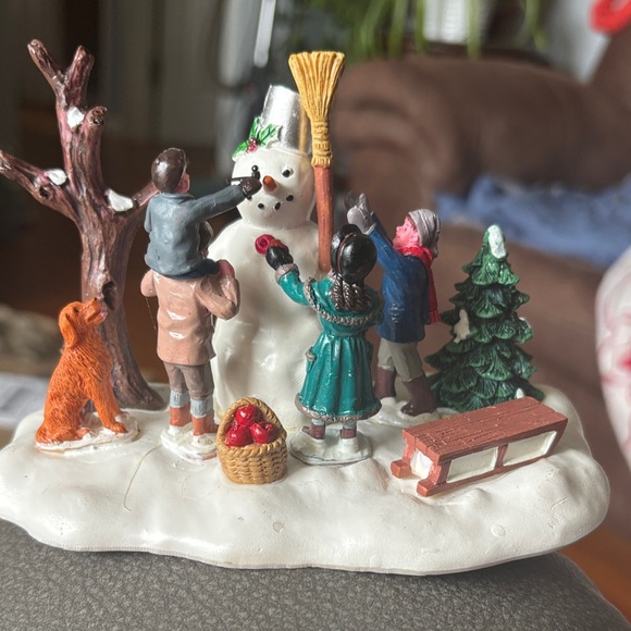Lemax Other - Lemax Snowman Building Scene with Red and Green Accents